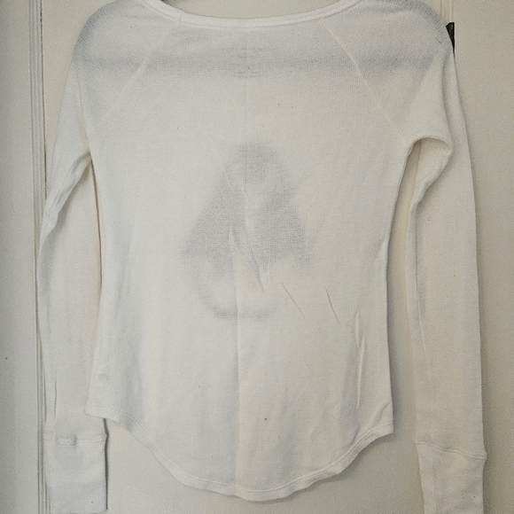 AMERICAN EAGLE Waffle Thermal Long Sleeve Penguin Graphic XS AE - Picture 6 of 6